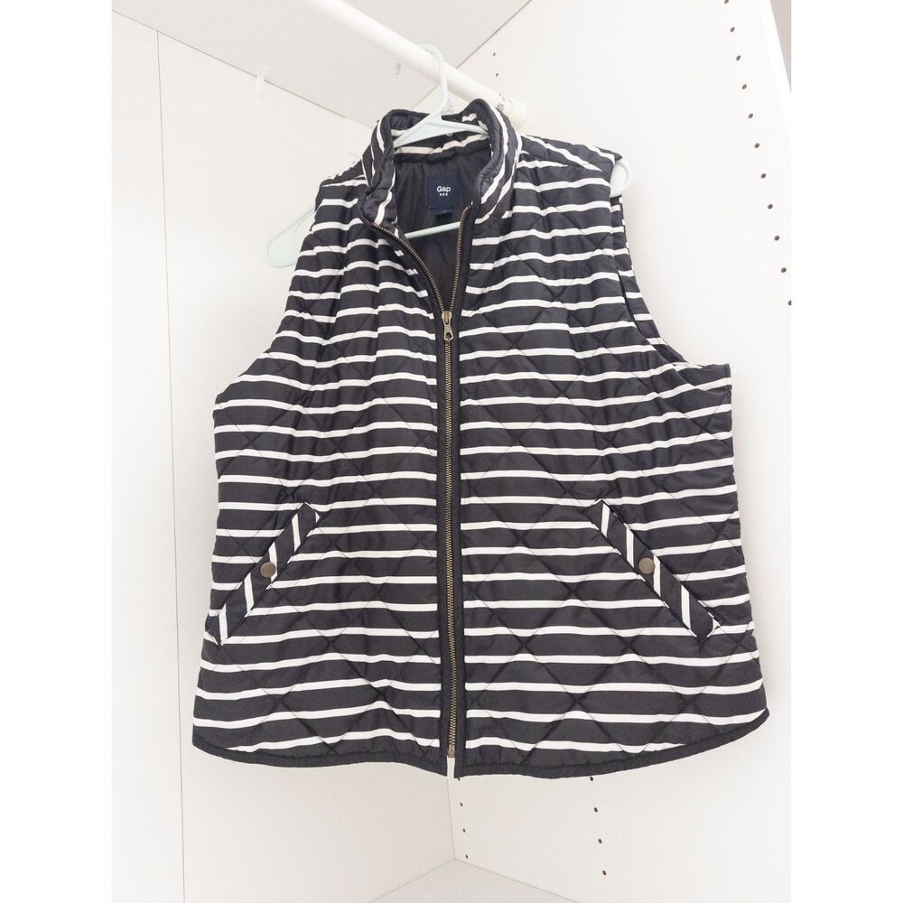 Gap black/white striped quilted vest size XL